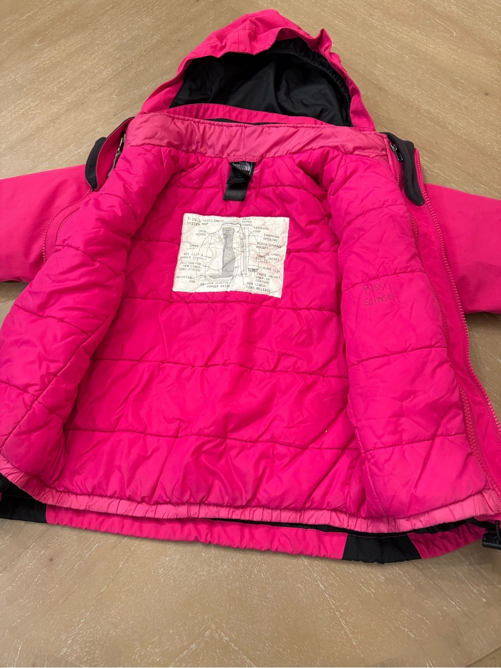 The North Face Girls’ Snowquest Triclimate Jacket - Picture 4 of 11